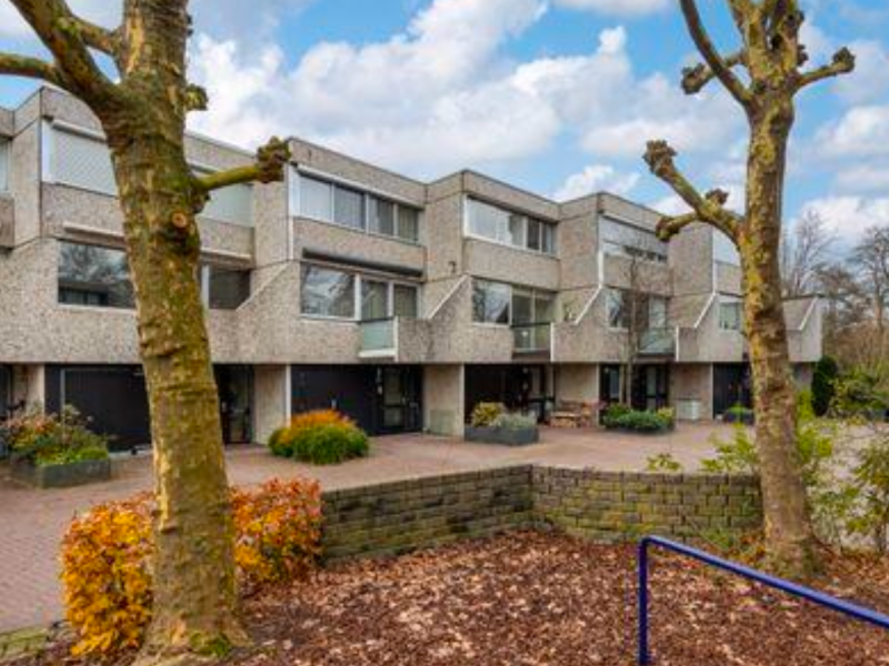 Eindelijk excuses van de&nbsp;grindtegels